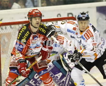 EBEL. Eishockey Bundesliga. KAC gegen EHC LIWEST Linz. Jeff Shantz, (KAC), Robert Lukas (Linz). Klagenfurt, am 7.2.2010.
Foto: Kuess

---
pressefotos, pressefotografie, kuess, qs, qspictures, sport, bild, bilder, bilddatenbank