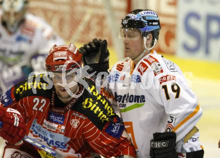 EBEL. Eishockey Bundesliga. KAC gegen EHC LIWEST Linz. Jason Morgan, (KAC),Robert Shearer (Linz). Klagenfurt, am 7.2.2010.
Foto: Kuess

---
pressefotos, pressefotografie, kuess, qs, qspictures, sport, bild, bilder, bilddatenbank