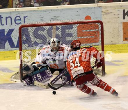 EBEL. Eishockey Bundesliga. KAC gegen EHC LIWEST Linz. Penalty. Andrew Schneider,  (KAC), Alex Westlund (Linz). Klagenfurt, am 7.2.2010.
Foto: Kuess

---
pressefotos, pressefotografie, kuess, qs, qspictures, sport, bild, bilder, bilddatenbank