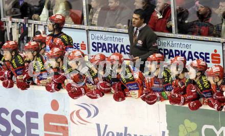 EBEL. Eishockey Bundesliga. KAC gegen EHC LIWEST Linz. KAC Spielerbank Trainer Manny Viveiros. Klagenfurt, am 7.2.2010.
Foto: Kuess

---
pressefotos, pressefotografie, kuess, qs, qspictures, sport, bild, bilder, bilddatenbank