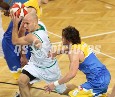 Basketball Bundesliga. Woerthersee Piraten gegen UBC St. Poelten. Davor Sattler (Piraten), David Jandl (St. Poelten).  Klagenfurt, 2.7.2010.
Foto:  Kuess

---
pressefotos, pressefotografie, kuess, qs, qspictures, sport, bild, bilder, bilddatenbank