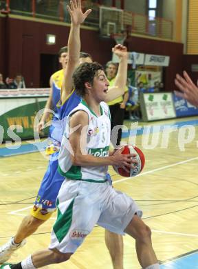 Basketball Bundesliga. Woerthersee Piraten gegen UBC St. Poelten. Sebastian Schaal (Piraten).  Klagenfurt, 2.7.2010.
Foto:  Kuess

---
pressefotos, pressefotografie, kuess, qs, qspictures, sport, bild, bilder, bilddatenbank