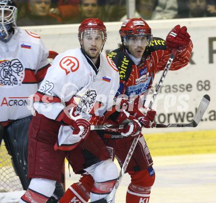 EBEL. Eishockey Bundesliga. KAC gegen HK Acroni Jesenice. Dieter Kalt (KAC), Alexander Dueck  (Jesenice). Klagenfurt, am 13.10.2009.
Foto: Kuess 

---
pressefotos, pressefotografie, kuess, qs, qspictures, sport, bild, bilder, bilddatenbank