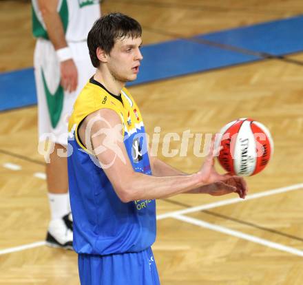 Basketball Bundesliga. Woerthersee Piraten gegen UBC St. Poelten. Martin Kohlmaier (St. Poelten).  Klagenfurt, 7.2.2010.
Foto:  Kuess

---
pressefotos, pressefotografie, kuess, qs, qspictures, sport, bild, bilder, bilddatenbank