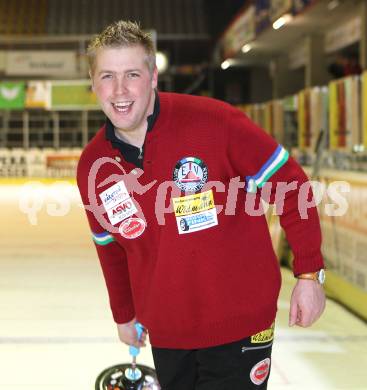 Stocksport. Eisschiessen. Oesterreichische Meisterschaft. . Andreas Schurian (EV Rottendorf). Klagenfurt, am 7.2.2010.
Foto: Kuess
---
pressefotos, pressefotografie, kuess, qs, qspictures, sport, bild, bilder, bilddatenbank