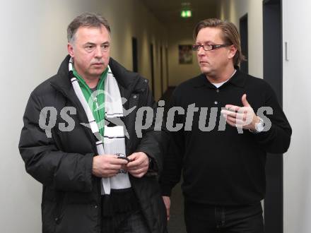 Fussball Bundesliga. SK Austria Kaernten. Aussprache Mannschaft - Vorstand. Trainer Joze Prelogar, Michael Heiden. Klagenfurt, am 10.2.2010.
Foto: Kuess
---
pressefotos, pressefotografie, kuess, qs, qspictures, sport, bild, bilder, bilddatenbank