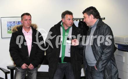 Fussball Bundesliga. SK Austria Kaernten. Aussprache Mannschaft - Vorstand. Wolfgang Thun Hohenstein, Trainer Joze Prelogar, Mario Canori. Klagenfurt, am 10.2.2010.
Foto: Kuess
---
pressefotos, pressefotografie, kuess, qs, qspictures, sport, bild, bilder, bilddatenbank