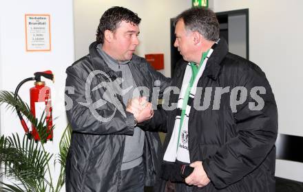 Fussball Bundesliga. SK Austria Kaernten. Aussprache Mannschaft - Vorstand. Mario Canori, Trainer Joze Prelogar. Klagenfurt, am 10.2.2010.
Foto: Kuess
---
pressefotos, pressefotografie, kuess, qs, qspictures, sport, bild, bilder, bilddatenbank