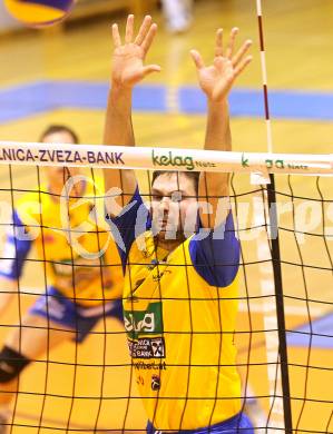 Volleyball GM Capital Challenge Cup. SK Aich/Dob (AUT) gegen VC Euphony Asse-Lennik (Belgien).  SLATINSEK David  (Aich/Dob). Prevalje, 11.2.2010. 
Foto: Kuess

---
pressefotos, pressefotografie, kuess, qs, qspictures, sport, bild, bilder, bilddatenbank