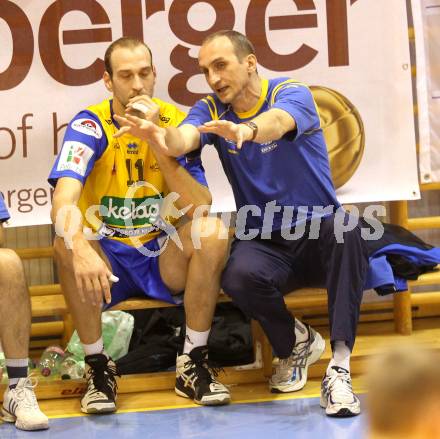 Volleyball GM Capital Challenge Cup. SK Aich/Dob (AUT) gegen VC Euphony Asse-Lennik (Belgien).  BENCIC Martin, PALGUT Miroslav (Aich/Dob). Prevalje, 11.2.2010. 
Foto: Kuess

---
pressefotos, pressefotografie, kuess, qs, qspictures, sport, bild, bilder, bilddatenbank