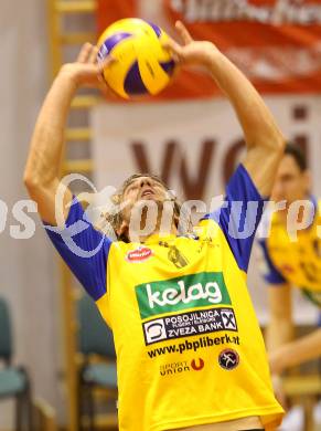 Volleyball GM Capital Challenge Cup. SK Aich/Dob (AUT) gegen VC Euphony Asse-Lennik (BEL).  LEEB Michael (Aich/Dob). Prevalje, 11.2.2010. 
Foto: Kuess

---
pressefotos, pressefotografie, kuess, qs, qspictures, sport, bild, bilder, bilddatenbank