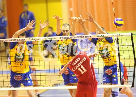 Volleyball GM Capital Challenge Cup. SK Aich/Dob (AUT) gegen VC Euphony Asse-Lennik (BEL).  Milan Bencz, Ivo Kenderov, Aleksey Sanko (Aich/Dob). Prevalje, 11.2.2010. 
Foto: Kuess

---
pressefotos, pressefotografie, kuess, qs, qspictures, sport, bild, bilder, bilddatenbank