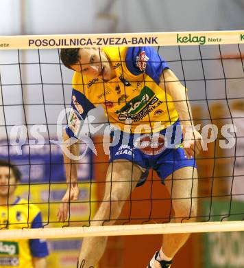 Volleyball GM Capital Challenge Cup. SK Aich/Dob (AUT) gegen VC Euphony Asse-Lennik (BEL).  Milan Bencz (Aich/Dob). Prevalje, 11.2.2010. 
Foto: Kuess

---
pressefotos, pressefotografie, kuess, qs, qspictures, sport, bild, bilder, bilddatenbank