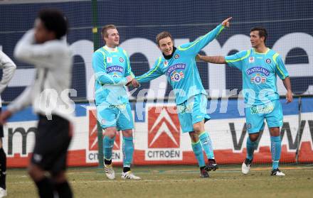 Fussball. Tipp3-Bundesliga. SK Austria Kaernten gegen SK Puntigamer Sturm Graz. Torjubel Lavric Klemen, Daniel Beichler, Haris Bukva (Graz). Klagenfurt, 14.2.2010.
Foto: Kuess 

---
pressefotos, pressefotografie, kuess, qs, qspictures, sport, bild, bilder, bilddatenbank