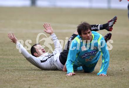 Fussball. Tipp3-Bundesliga. SK Austria Kaernten gegen SK Puntigamer Sturm Graz. Leonhard Kaufmann, (Austria Kaernten), Fabian Lamotte (Graz). Klagenfurt, 14.2.2010.
Foto: Kuess 

---
pressefotos, pressefotografie, kuess, qs, qspictures, sport, bild, bilder, bilddatenbank