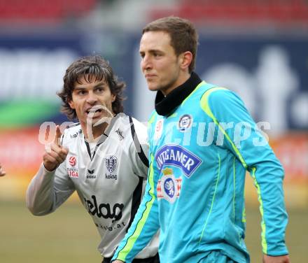 Fussball. Tipp3-Bundesliga. SK Austria Kaernten gegen SK Puntigamer Sturm Graz. Jocelyn Blanchard, (Austria Kaernten), Daniel Beichler (Graz). Klagenfurt, 14.2.2010.
Foto: Kuess 

---
pressefotos, pressefotografie, kuess, qs, qspictures, sport, bild, bilder, bilddatenbank