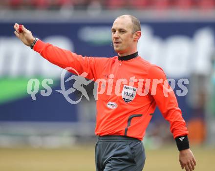 Fussball. Tipp3-Bundesliga. SK Austria Kaernten gegen SK Puntigamer Sturm Graz. Schiedsrichter Oliver Drachta. Klagenfurt, 14.2.2010.
Foto: Kuess 

---
pressefotos, pressefotografie, kuess, qs, qspictures, sport, bild, bilder, bilddatenbank