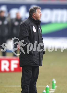 Fussball. Tipp3-Bundesliga. SK Austria Kaernten gegen SK Puntigamer Sturm Graz. Trainer Joze Prelogar (Austria Kaernten). Klagenfurt, 14.2.2010.
Foto: Kuess 

---
pressefotos, pressefotografie, kuess, qs, qspictures, sport, bild, bilder, bilddatenbank