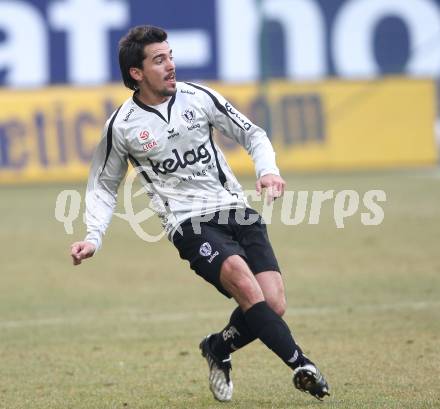 Fussball. Tipp3-Bundesliga. SK Austria Kaernten gegen SK Puntigamer Sturm Graz. Fernando Troyansky (Austria Kaernten). Klagenfurt, 14.2.2010.
Foto: Kuess 

---
pressefotos, pressefotografie, kuess, qs, qspictures, sport, bild, bilder, bilddatenbank