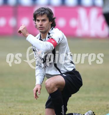 Fussball. Tipp3-Bundesliga. SK Austria Kaernten gegen SK Puntigamer Sturm Graz. Jocelyn Blanchard (Austria Kaernten). Klagenfurt, 14.2.2010.
Foto: Kuess 

---
pressefotos, pressefotografie, kuess, qs, qspictures, sport, bild, bilder, bilddatenbank