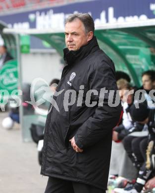 Fussball. Tipp3-Bundesliga. SK Austria Kaernten gegen SK Puntigamer Sturm Graz. Trainer Joze Prelogar (Austria Kaernten). Klagenfurt, 14.2.2010.
Foto: Kuess 

---
pressefotos, pressefotografie, kuess, qs, qspictures, sport, bild, bilder, bilddatenbank