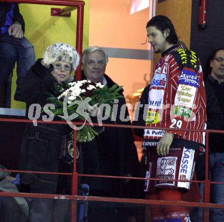 EBEL. Eishockey Bundesliga. KAC gegen HDD TILIA Olimpija Ljubljana. BRANDNER Christoph, Heidi Horten (KAC), (Leibach). Klagenfurt, am 19.2.2010.
Foto: Kuess

---
pressefotos, pressefotografie, kuess, qs, qspictures, sport, bild, bilder, bilddatenbank