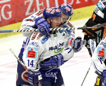 EBEL. Eishockey Bundesliga. EC Pasut VSV gegen EHC LIWEST Linz.  Torjubel Kiel McLeod, Robert Nathan Di Casmirro (VSV). Villach, am 19.2.2010.
Foto: Kuess 


---
pressefotos, pressefotografie, kuess, qs, qspictures, sport, bild, bilder, bilddatenbank