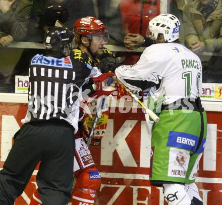 EBEL. Eishockey Bundesliga. KAC gegen HDD TILIA Olimpija Ljubljana. MORGAN Jason (KAC), PANCE Ziga (Laibach). Klagenfurt, am 19.2.2010.
Foto: Kuess

---
pressefotos, pressefotografie, kuess, qs, qspictures, sport, bild, bilder, bilddatenbank