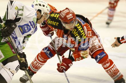 EBEL. Eishockey Bundesliga. KAC gegen HDD TILIA Olimpija Ljubljana. MORGAN Jason (KAC), GOLICIC Bostjan (Laibach). Klagenfurt, am 19.2.2010.
Foto: Kuess

---
pressefotos, pressefotografie, kuess, qs, qspictures, sport, bild, bilder, bilddatenbank