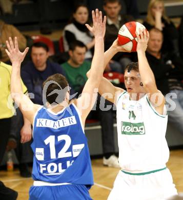 Basketball Bundesliga. Woerthersee Piraten gegen Oberwart Gunners. Maximilian Kunovjanek (Piraten), Milan Stegnjaic  (Oberwart).  Klagenfurt, 20.2.2010.
Foto:  Kuess

---
pressefotos, pressefotografie, kuess, qs, qspictures, sport, bild, bilder, bilddatenbank