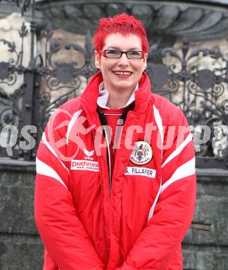 Stocksport. Eisschiessen. IFI Eisstock Europameisterschaften, Vorberichte, Pressekonferenz, Teampraesentation.  Sabine Fillafer (AUT). Klagenfurt, am 20.2.2010.
Foto:Kuess
---
pressefotos, pressefotografie, kuess, qs, qspictures, sport, bild, bilder, bilddatenbank