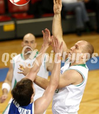 Basketball Bundesliga. Woerthersee Piraten gegen Oberwart Gunners. Davor Sattler (Piraten).  Klagenfurt, 20.2.2010.
Foto:  Kuess

---
pressefotos, pressefotografie, kuess, qs, qspictures, sport, bild, bilder, bilddatenbank