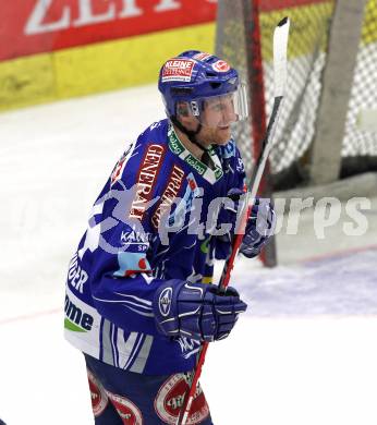 EBEL. Eishockey Bundesliga. EC Pasut VSV gegen EHC LIWEST Linz.  Torjubel Guenther Lanzinger. Villach, am 23.2.2010.
Foto: Kuess 


---
pressefotos, pressefotografie, kuess, qs, qspictures, sport, bild, bilder, bilddatenbank