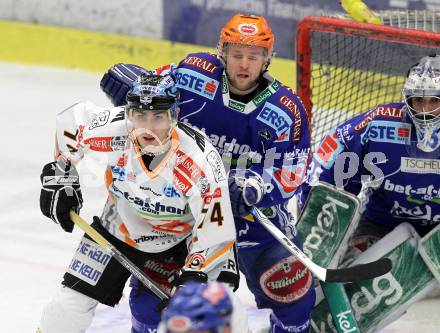 EBEL. Eishockey Bundesliga. EC Pasut VSV gegen EHC LIWEST Linz.  Roland Kaspitz, Gert Prohaska, (VSV),  Daniel Oberkofler (Linz). Villach, am 23.2.2010.
Foto: Kuess 


---
pressefotos, pressefotografie, kuess, qs, qspictures, sport, bild, bilder, bilddatenbank