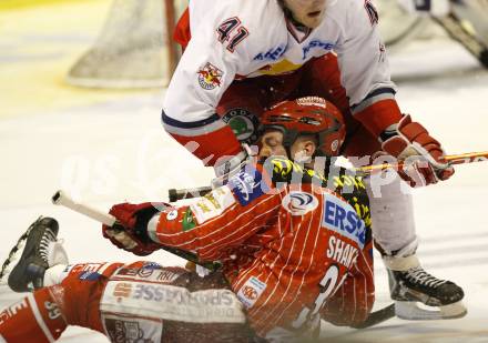 EBEL. Eishockey Bundesliga. KAC gegen EC Red Bull Salzburg. SHANTZ Jeffery (KAC), REGIER Steven (Salzburg). Klagenfurt, am 23.2.2010.
Foto: Kuess

---
pressefotos, pressefotografie, kuess, qs, qspictures, sport, bild, bilder, bilddatenbank