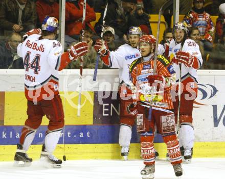 EBEL. Eishockey Bundesliga. KAC gegen EC Red Bull Salzburg. Torjubel Salzburg. Klagenfurt, am 23.2.2010.
Foto: Kuess

---
pressefotos, pressefotografie, kuess, qs, qspictures, sport, bild, bilder, bilddatenbank