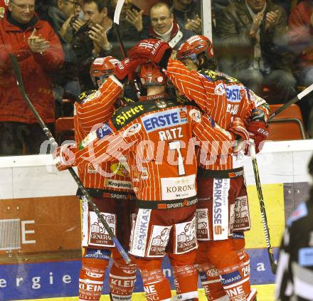 EBEL. Eishockey Bundesliga. KAC gegen EC Red Bull Salzburg. Torjubel KAC. Klagenfurt, am 23.2.2010.
Foto: Kuess

---
pressefotos, pressefotografie, kuess, qs, qspictures, sport, bild, bilder, bilddatenbank