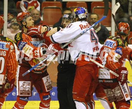 EBEL. Eishockey Bundesliga. KAC gegen EC Red Bull Salzburg. Rauferei MORGAN Jason (KAC), REGIER Steven (Salzburg). . Klagenfurt, am 23.2.2010.
Foto: Kuess

---
pressefotos, pressefotografie, kuess, qs, qspictures, sport, bild, bilder, bilddatenbank