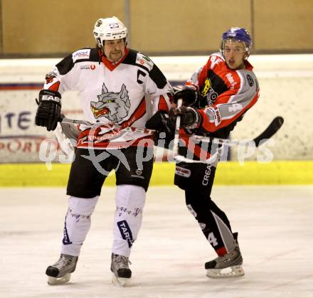 Eishockey Carinthian Hockey League CHL.  EC Tarco Woelfe Klagenfurt gegen EC Feld am See. Bruno Tarmann (Tarco), Thomas Zammernig (Feld am See). Klagenfurt, am 25.2.2010.
Foto: Kuess

---
pressefotos, pressefotografie, kuess, qs, qspictures, sport, bild, bilder, bilddatenbank