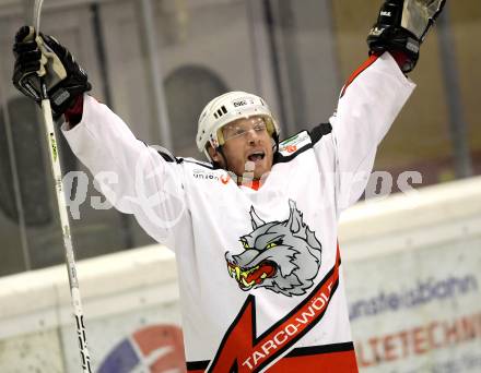 Eishockey Carinthian Hockey League CHL.  EC Tarco Woelfe Klagenfurt gegen EC Feld am See. Jubel Georg Kriessmann, (Tarco). Klagenfurt, am 25.2.2010.
Foto: Kuess

---
pressefotos, pressefotografie, kuess, qs, qspictures, sport, bild, bilder, bilddatenbank