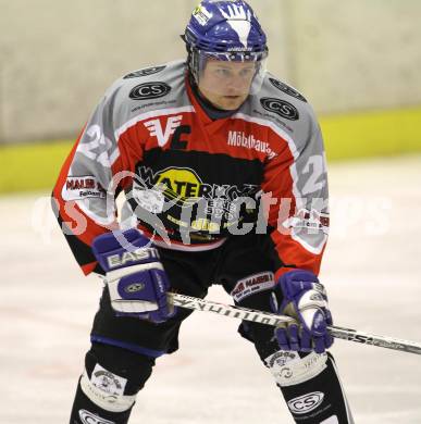 Eishockey Carinthian Hockey League CHL.  EC Tarco Woelfe Klagenfurt gegen EC Feld am See. Guenter Kilzer (Feld am See). Klagenfurt, am 25.2.2010.
Foto: Kuess

---
pressefotos, pressefotografie, kuess, qs, qspictures, sport, bild, bilder, bilddatenbank