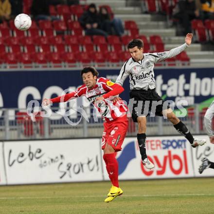 Fussball. Tipp3-Bundesliga. SK Austria Kelag Kaernten  gegen KSV Superfund Kapfenberger SV. Luka Elsner, (Austria Kaernten), Srdjan Pavlov (Kapfenberg). Klagenfurt, 27.2.2010. 
Foto: Kuess

---
pressefotos, pressefotografie, kuess, qs, qspictures, sport, bild, bilder, bilddatenbank