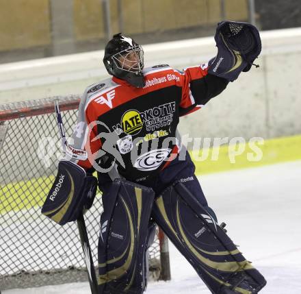 Eishockey Carinthian Hockey League CHL.  EC Tarco Woelfe Klagenfurt gegen EC Feld am See. Viktor Leitner (Feld am See). Klagenfurt, am 25.2.2010.
Foto: Kuess

---
pressefotos, pressefotografie, kuess, qs, qspictures, sport, bild, bilder, bilddatenbank