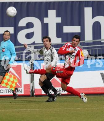 Fussball. Tipp3-Bundesliga. SK Austria Kelag Kaernten  gegen KSV Superfund Kapfenberger SV. Fernando Troyansky, (Austria Kaernten), Robert Schellander (Kapfenberg). Klagenfurt, 27.2.2010. 
Foto: Kuess

---
pressefotos, pressefotografie, kuess, qs, qspictures, sport, bild, bilder, bilddatenbank