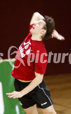 Volleyball Bundesliga. VBK Loewen gegen SK Aich/Dob. Simon Fruehbauer (VBK Loewen). Klagenfurt am 27.02.2010
Foto: Kuess
---
pressefotos, pressefotografie, kuess, qs, qspictures, sport, bild, bilder, bilddatenbank