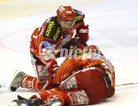 EBEL. Eishockey Bundesliga. KAC gegen EC Red Bull Salzburg. HUNDERTPFUND Thomas, KALT Dieter (KAC). Klagenfurt, am 28.2.2010.
Foto: Kuess 

---
pressefotos, pressefotografie, kuess, qs, qspictures, sport, bild, bilder, bilddatenbank