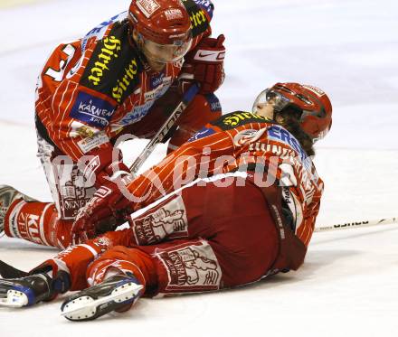 EBEL. Eishockey Bundesliga. KAC gegen EC Red Bull Salzburg. HUNDERTPFUND Thomas, KALT Dieter (KAC). Klagenfurt, am 28.2.2010.
Foto: Kuess 

---
pressefotos, pressefotografie, kuess, qs, qspictures, sport, bild, bilder, bilddatenbank