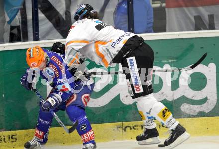 EBEL. Eishockey Bundesliga. EC Pasut VSV gegen EHC LIWEST Linz.  Roland Kaspitz,  (VSV),  Brendan Buckley (Linz). Villach, am 28.2.2010.
Foto: Kuess 


---
pressefotos, pressefotografie, kuess, qs, qspictures, sport, bild, bilder, bilddatenbank