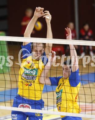 Volleyball Bundesliga. VBK Loewen gegen SK Aich/Dob. Toontje VAN LANKVELT, Martin BENCIC (Aich/Dob). Klagenfurt am 27.02.2010
Foto: Kuess
---
pressefotos, pressefotografie, kuess, qs, qspictures, sport, bild, bilder, bilddatenbank