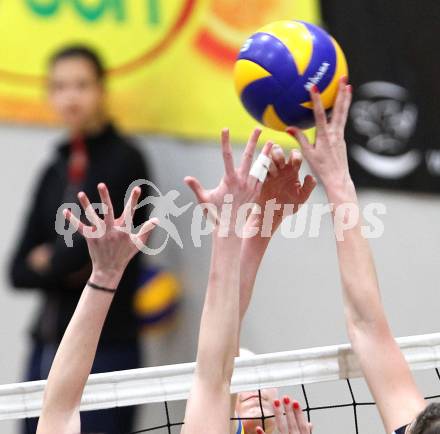 Volleyball WVL. ATSC Wildcats gegen VC Tirol. Feature. Haende. Klagenfurt, am 20.2.2010.
Foto: Kuess
---
pressefotos, pressefotografie, kuess, qs, qspictures, sport, bild, bilder, bilddatenbank